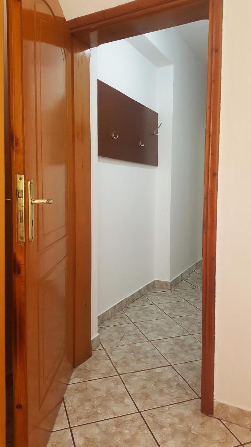 Vita Apartment - Spacious Garden And Balcony 5 Min To Beach & Center Ksamil Exterior photo