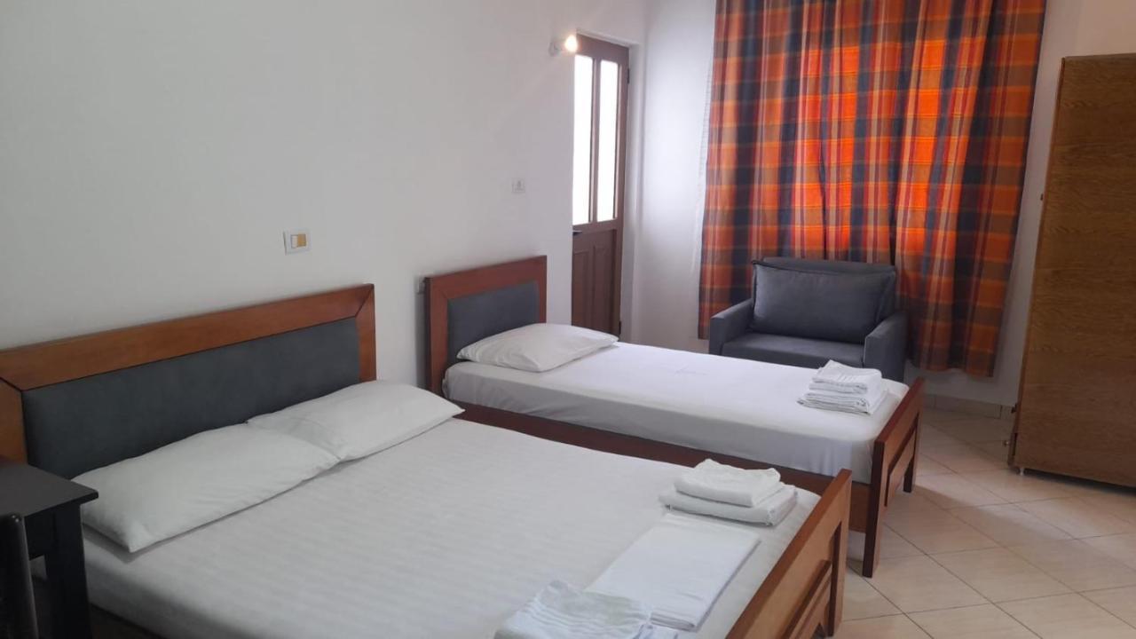 Vita Apartment - Spacious Garden And Balcony 5 Min To Beach & Center Ksamil Exterior photo